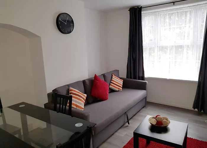 Barnfield Place
