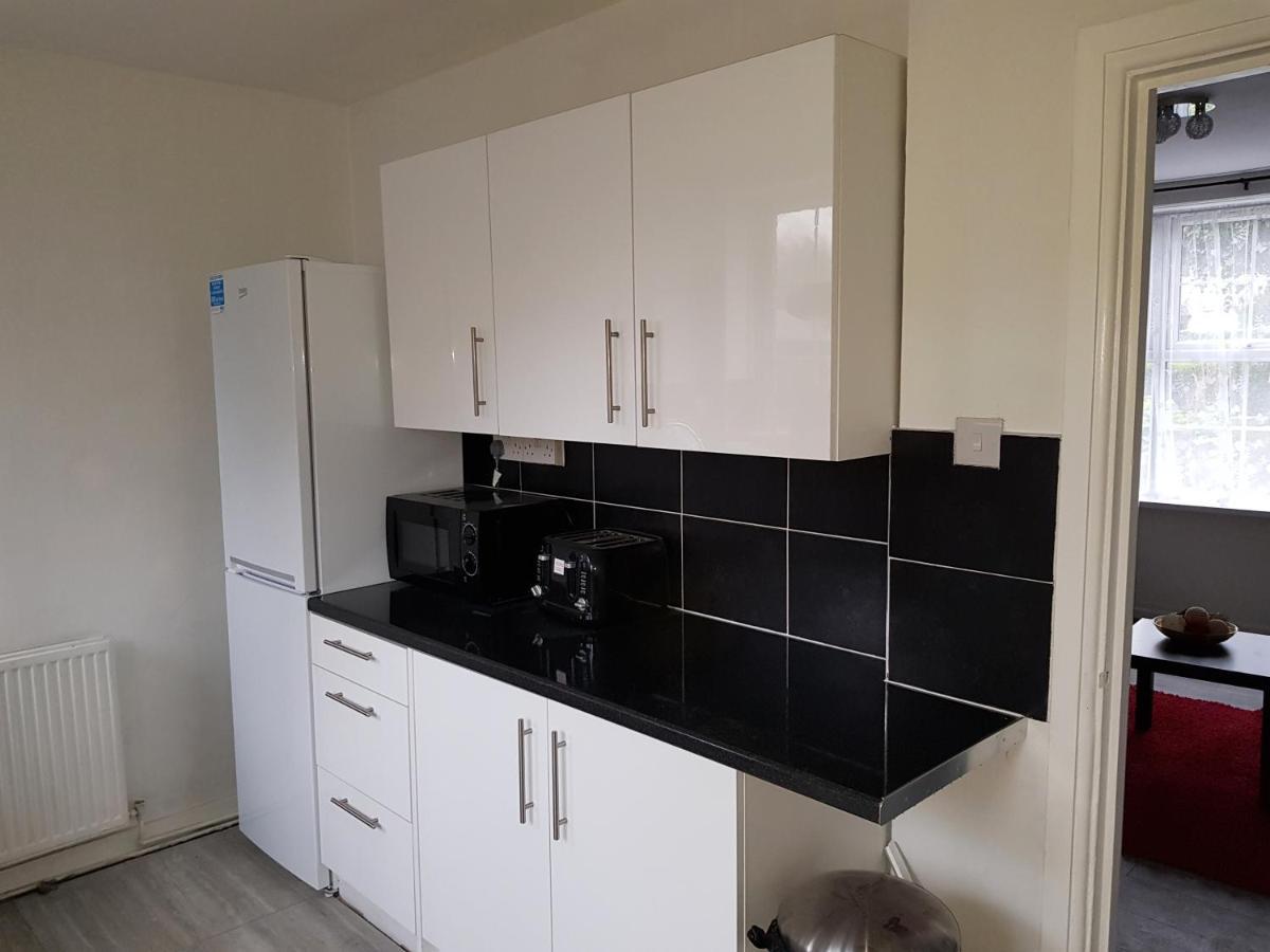Barnfield Place Apartment Edgware