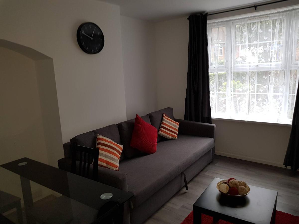 Barnfield Place *